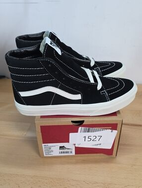 Vans Black & White High-Top Skate Sneakers Junior 4